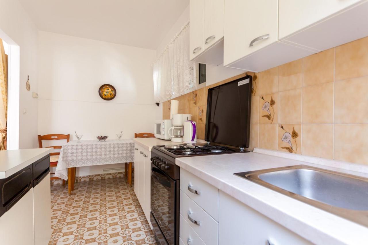 Apartment Maria Малинска Экстерьер фото